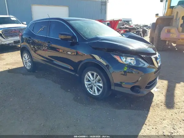 JN1BJ1CP9HW034390 2017 NISSAN ROGUE - Image 1