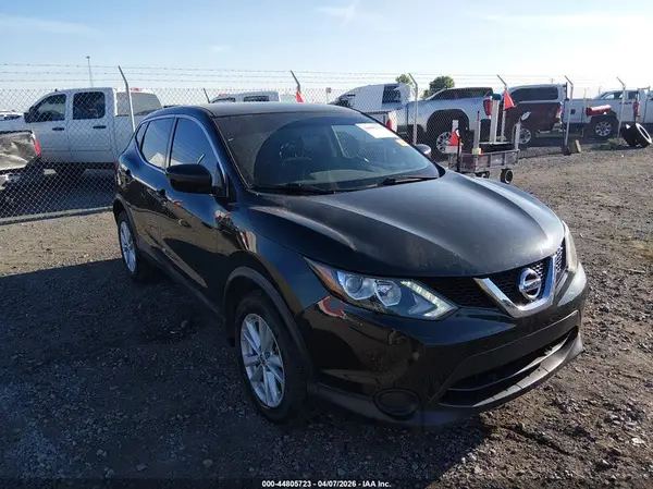 JN1BJ1CP9HW034731 2017 NISSAN ROGUE - Image 1
