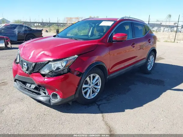 JN1BJ1CP9HW035233 2017 NISSAN ROGUE - Image 2