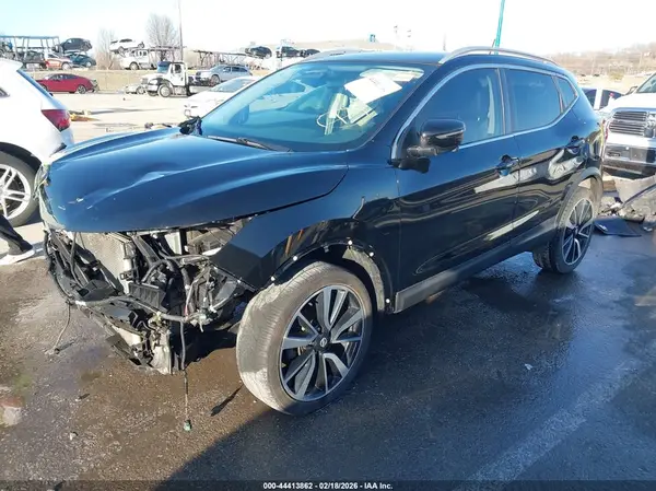 JN1BJ1CP9HW036270 2017 NISSAN ROGUE - Image 2