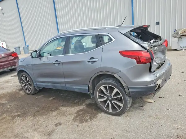 JN1BJ1CP9JW100295 2018 NISSAN ROGUE - Image 2