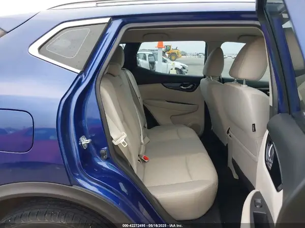 JN1BJ1CP9JW103617 2018 NISSAN ROGUE - Image 8