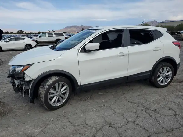 JN1BJ1CP9JW106856 2018 NISSAN ROGUE - Image 1