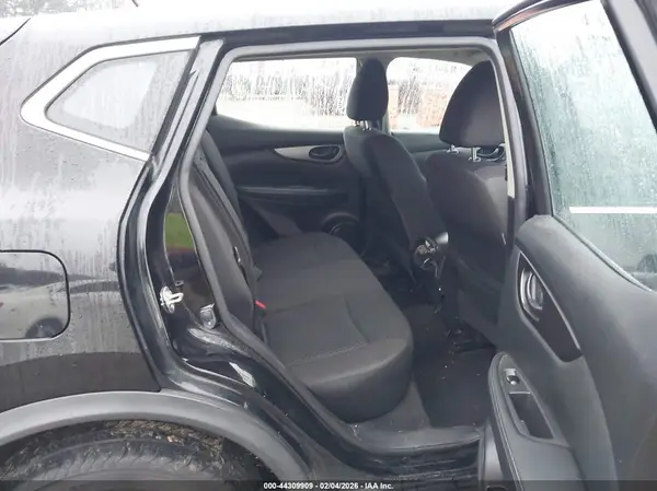 JN1BJ1CP9JW155524 2018 NISSAN ROGUE - Image 8