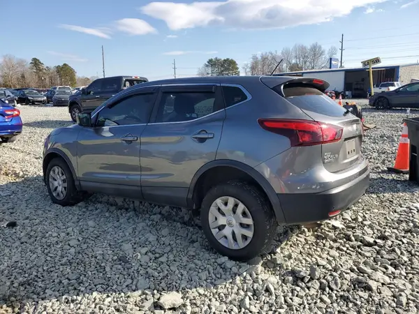JN1BJ1CP9JW159878 2018 NISSAN ROGUE - Image 2