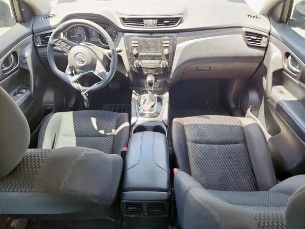 JN1BJ1CP9JW162764 2018 NISSAN ROGUE - Image 8