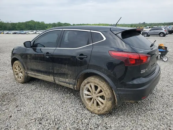 JN1BJ1CP9JW163719 2018 NISSAN ROGUE - Image 2