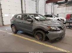JN1BJ1CP9JW181556 2018 NISSAN ROGUE