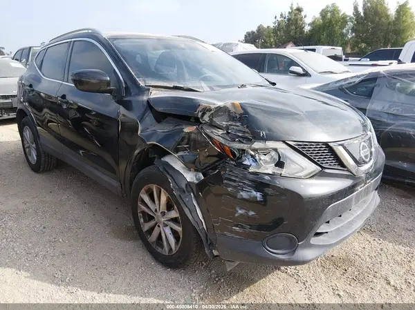 JN1BJ1CP9JW190967 2018 NISSAN ROGUE - Image 1
