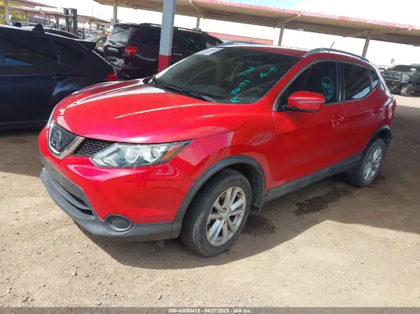 JN1BJ1CP9JW196199 2018 NISSAN ROGUE - Image 2