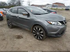 JN1BJ1CP9JW500597 2018 NISSAN ROGUE