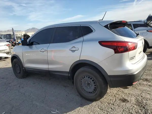 JN1BJ1CP9KW239392 2019 NISSAN ROGUE - Image 2