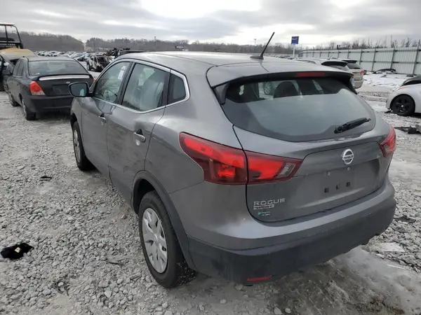 JN1BJ1CP9KW240316 2019 NISSAN ROGUE - Image 2