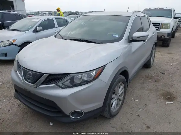 JN1BJ1CP9KW521189 2019 NISSAN ROGUE - Image 2