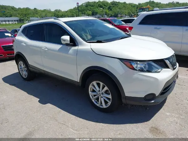 JN1BJ1CP9KW528885 2019 NISSAN ROGUE - Image 1