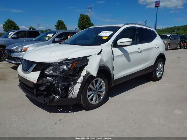 JN1BJ1CP9KW528885 2019 NISSAN ROGUE - Image 2