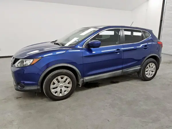 JN1BJ1CPXHW000233 2017 NISSAN ROGUE - Image 1