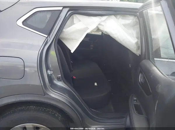 JN1BJ1CPXHW002502 2017 NISSAN ROGUE - Image 8