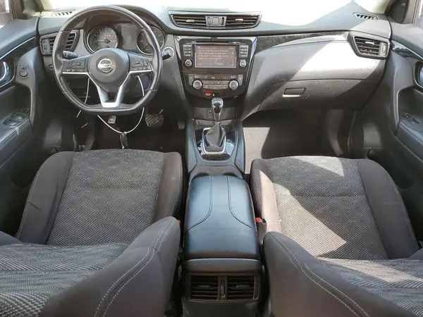 JN1BJ1CPXHW005691 2017 NISSAN ROGUE - Image 8