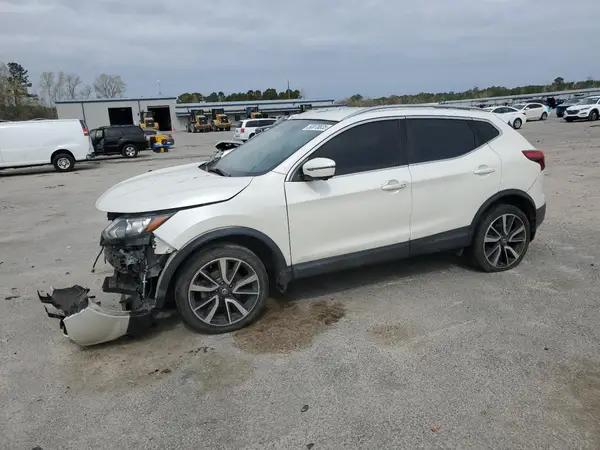 JN1BJ1CPXHW008929 2017 NISSAN ROGUE - Image 1