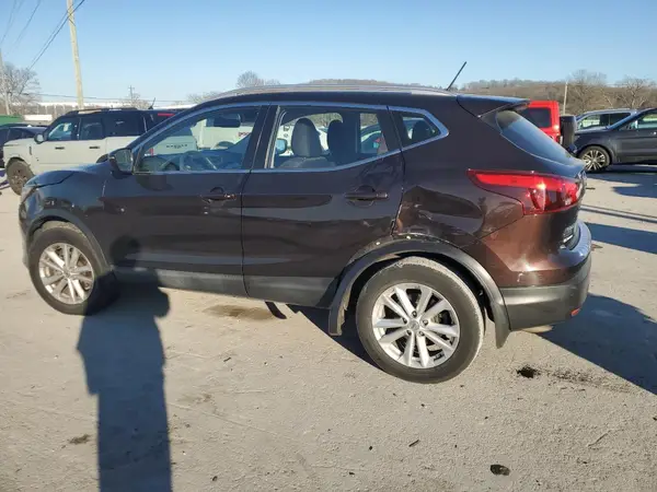JN1BJ1CPXHW011006 2017 NISSAN ROGUE - Image 2