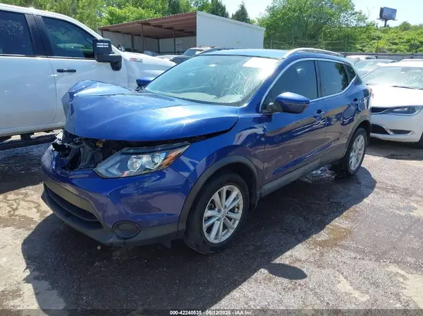 JN1BJ1CPXHW011233 2017 NISSAN ROGUE - Image 2