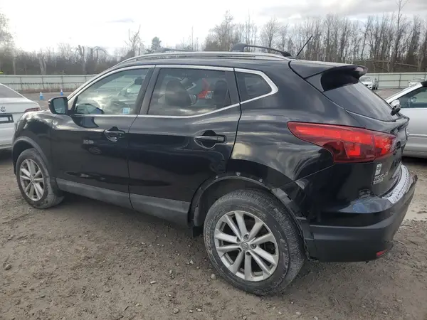 JN1BJ1CPXHW013466 2017 NISSAN ROGUE - Image 2
