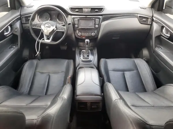 JN1BJ1CPXHW013550 2017 NISSAN ROGUE - Image 8