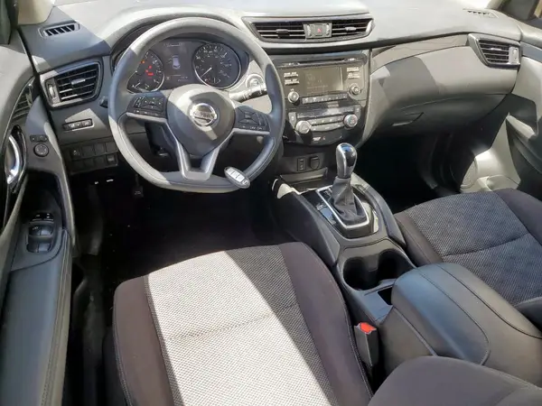JN1BJ1CPXHW015721 2017 NISSAN ROGUE - Image 8
