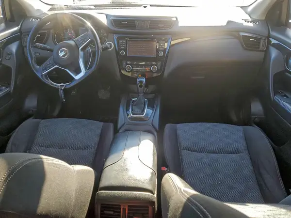 JN1BJ1CPXHW015881 2017 NISSAN ROGUE - Image 8