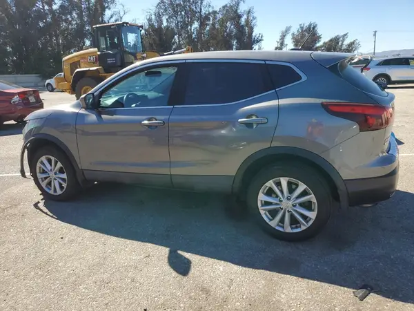 JN1BJ1CPXHW017856 2017 NISSAN ROGUE - Image 2