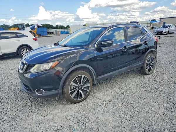 JN1BJ1CPXHW024161 2017 NISSAN ROGUE - Image 1