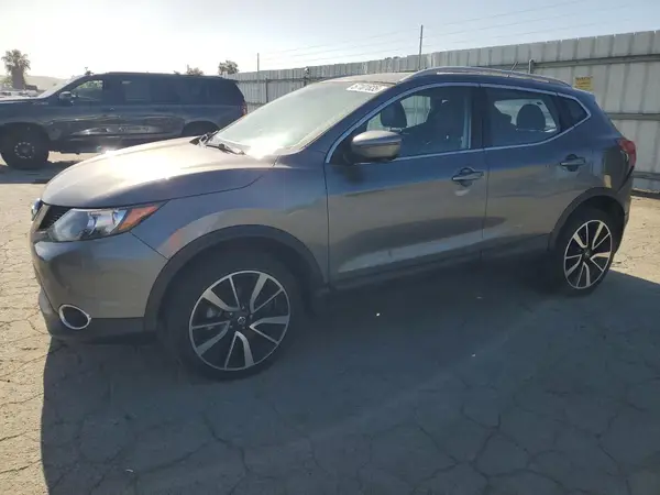 JN1BJ1CPXHW028307 2017 NISSAN ROGUE - Image 1
