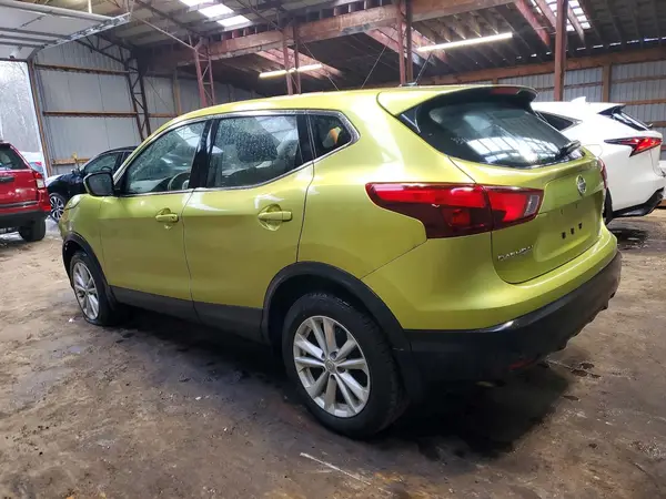 JN1BJ1CPXHW028470 2017 NISSAN ROGUE - Image 2