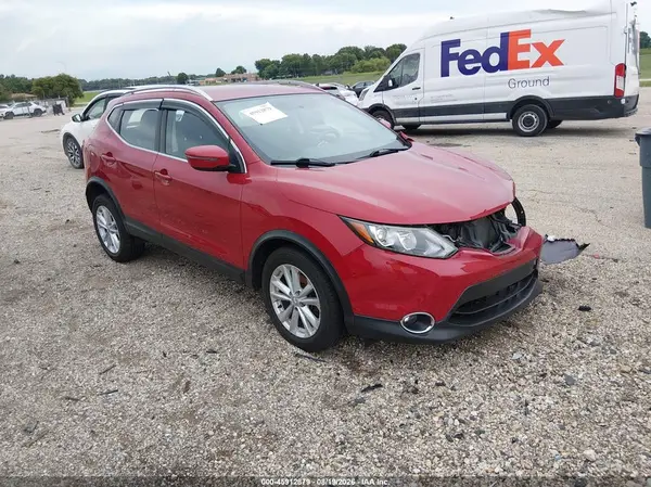 JN1BJ1CPXHW029215 2017 NISSAN ROGUE - Image 1
