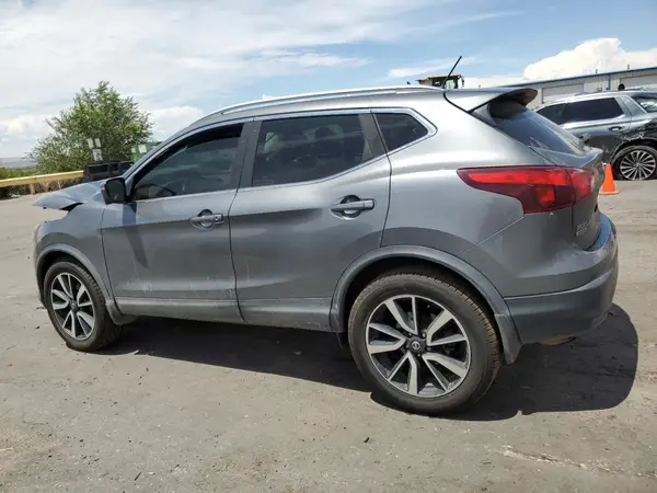 JN1BJ1CPXHW030445 2017 NISSAN ROGUE - Image 2