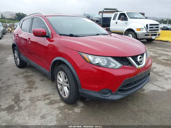JN1BJ1CPXHW034298 2017 NISSAN ROGUE - Image 1