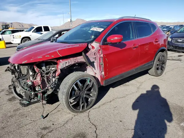 JN1BJ1CPXJW101486 2018 NISSAN ROGUE - Image 1