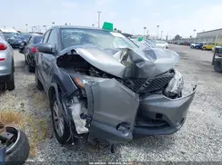 JN1BJ1CPXJW105831 2018 NISSAN ROGUE