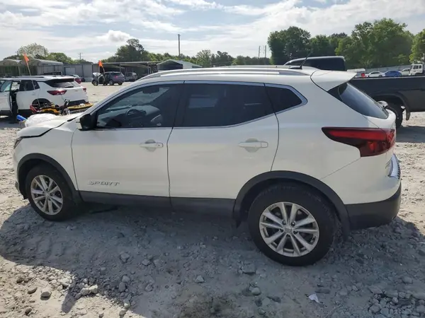 JN1BJ1CPXJW151384 2018 NISSAN ROGUE - Image 2