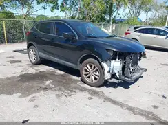 JN1BJ1CPXJW151837 2018 NISSAN ROGUE