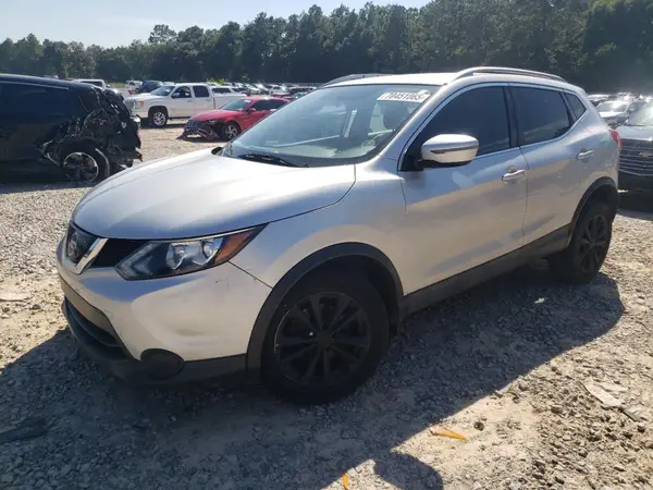 JN1BJ1CPXJW153300 2018 NISSAN ROGUE - Image 1