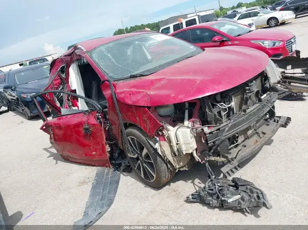 JN1BJ1CPXJW153863 2018 NISSAN ROGUE - Image 1