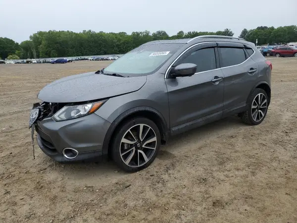 JN1BJ1CPXJW158982 2018 NISSAN ROGUE - Image 1