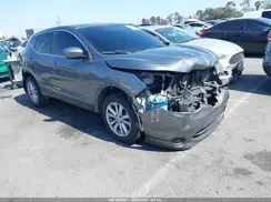 JN1BJ1CPXJW159842 2018 NISSAN ROGUE