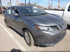 JN1BJ1CPXJW160733 2018 NISSAN ROGUE