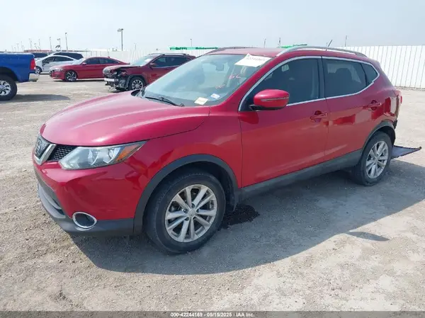JN1BJ1CPXJW183140 2018 NISSAN ROGUE - Image 2