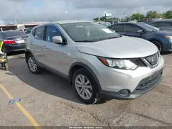 JN1BJ1CPXJW188354 2018 NISSAN ROGUE