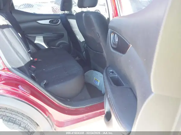 JN1BJ1CPXJW189469 2018 NISSAN ROGUE - Image 8