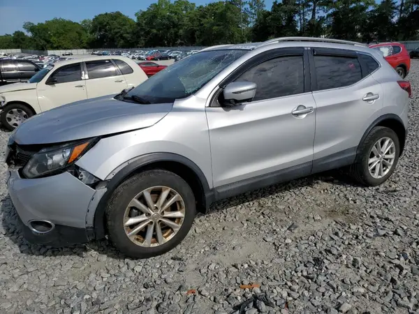 JN1BJ1CPXJW189861 2018 NISSAN ROGUE - Image 1
